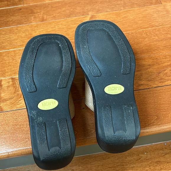 Born Tan Leather Clogs Size 6 - Picture 9 of 9